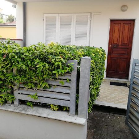 شقة La Casa Dei Bebi كارارا المظهر الخارجي الصورة